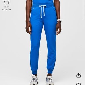 High Waisted Zamora™ Jogger Scrub Pants size small